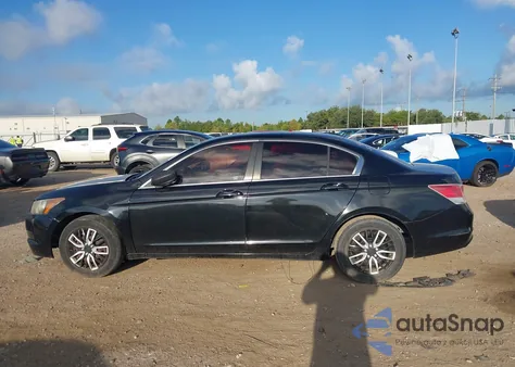 2009 Honda Accord 2.4 Lx z USA, uszkodzony, nr VIN 1HGCP26329A130845